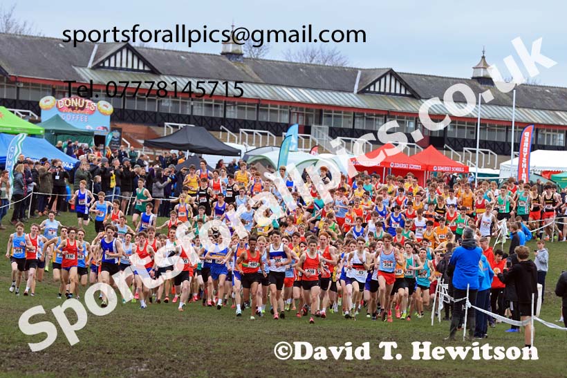 Senior Boys 2024 English Schools Cross Country Champs., Pontefract, March 16th.  Photo: David T. Hewitson/Sports for All Pics